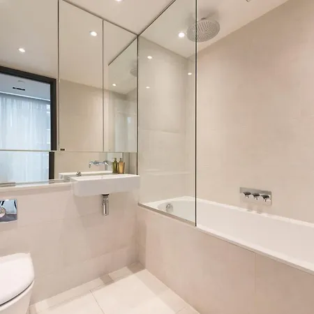 New Build-Air Con-2 Bedroom-Two Bathrooms Apt 3 Londen Buitenkant foto