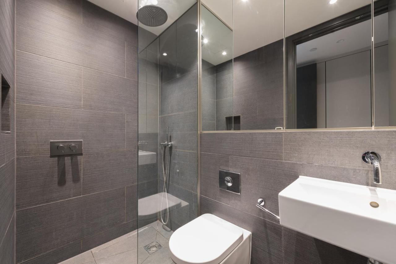 New Build-air Con-2 Bedroom-two Bathrooms 3 * London